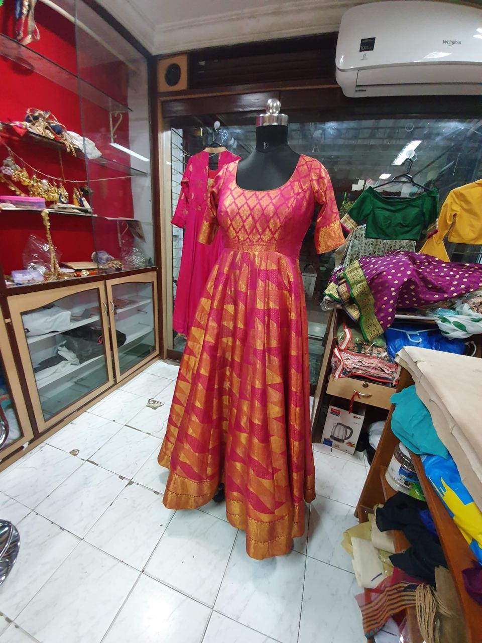 Non-Padded Blouse Stitching in Thane - Mehak Fashion Boutique